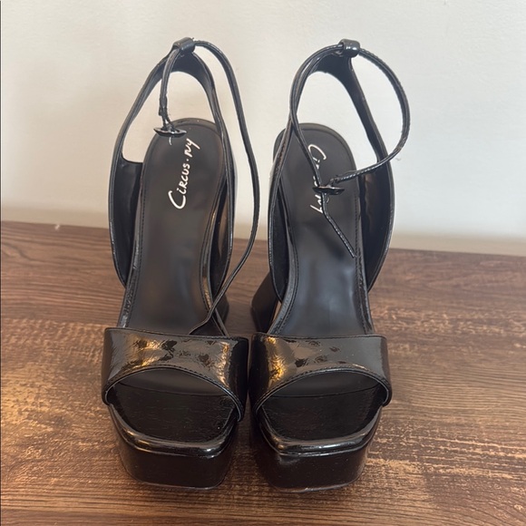 BRAND NEW Alisa Sam Edelman Platform Heels - Picture 5 of 5